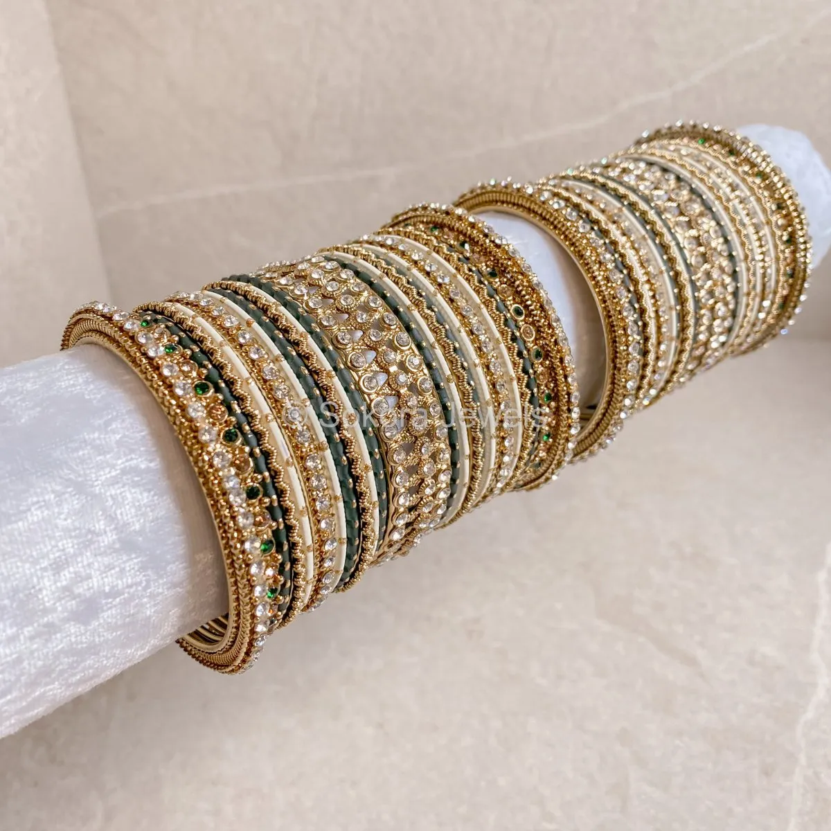 Arabella Bangle set - Green & Ivory