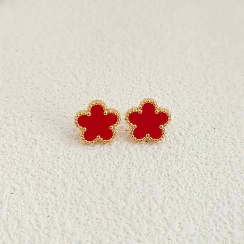 Clover Leaf Petals Plated Stainless Steel Necklace