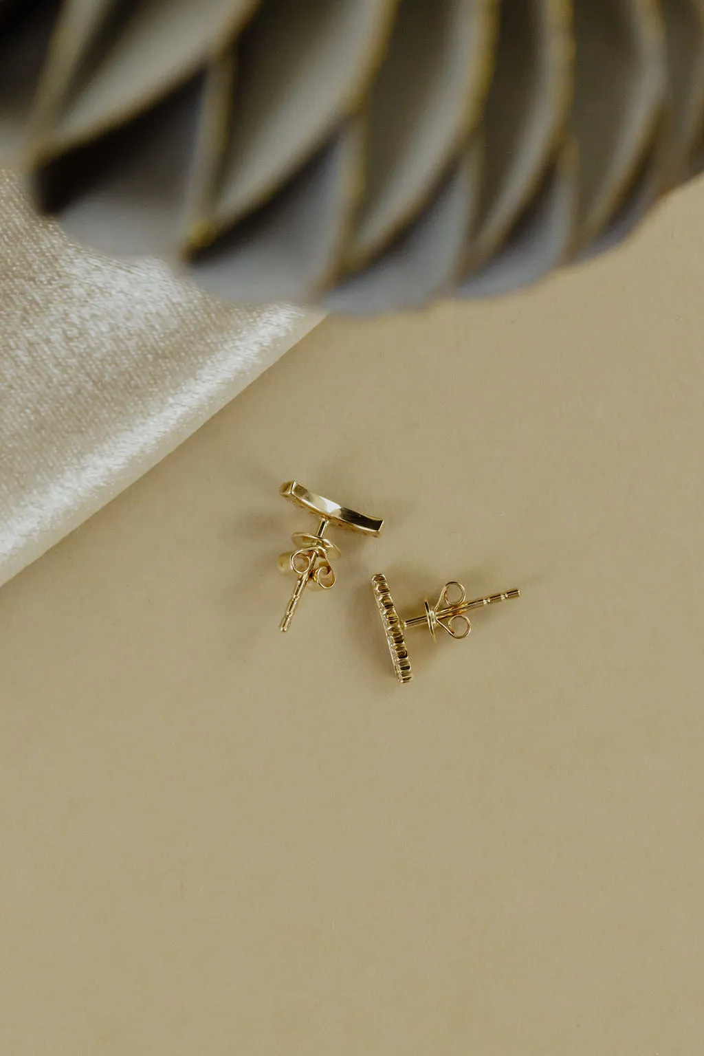 Curved Starburst and Bar Stud Earrings