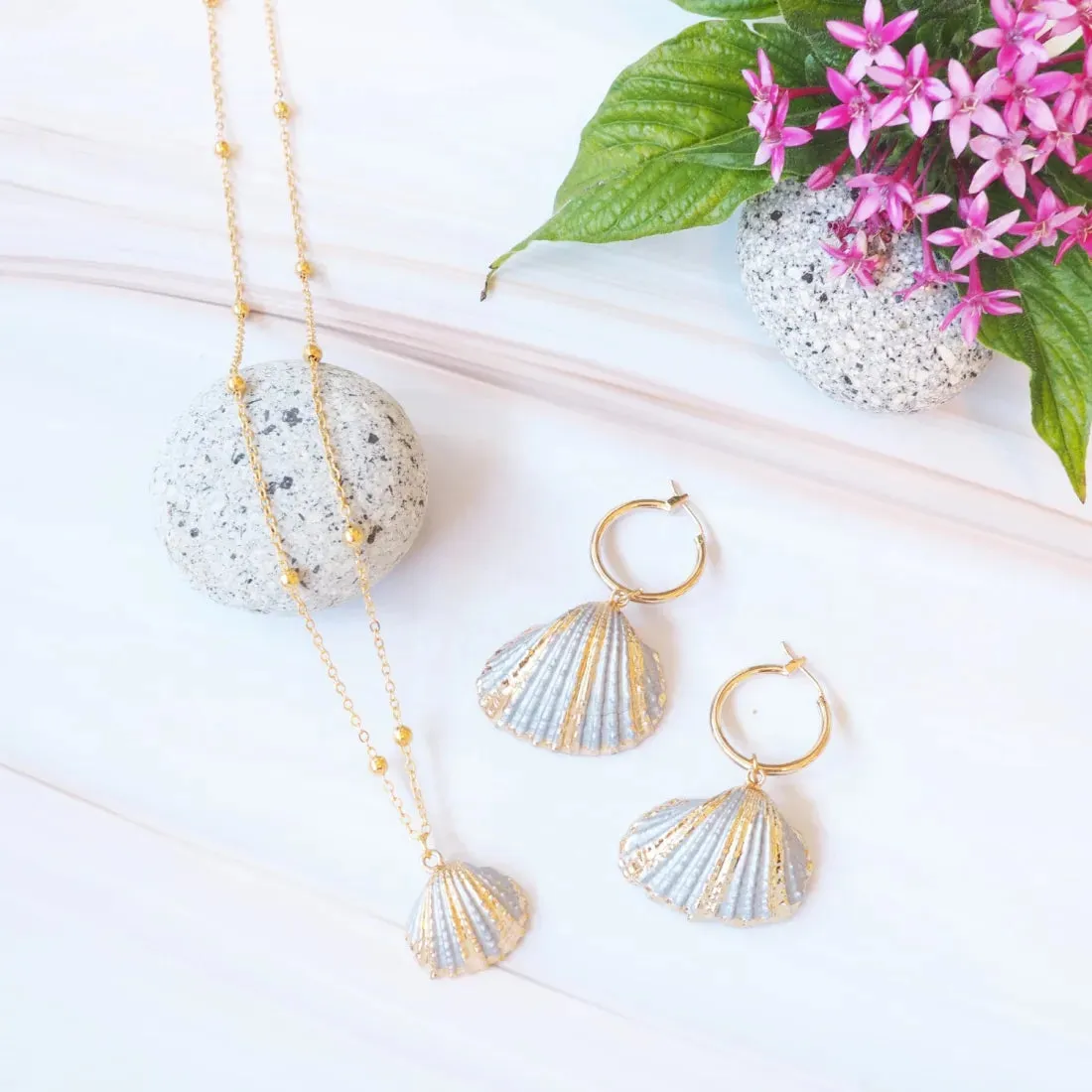 Grey Ark Seashell Hoop Earrings
