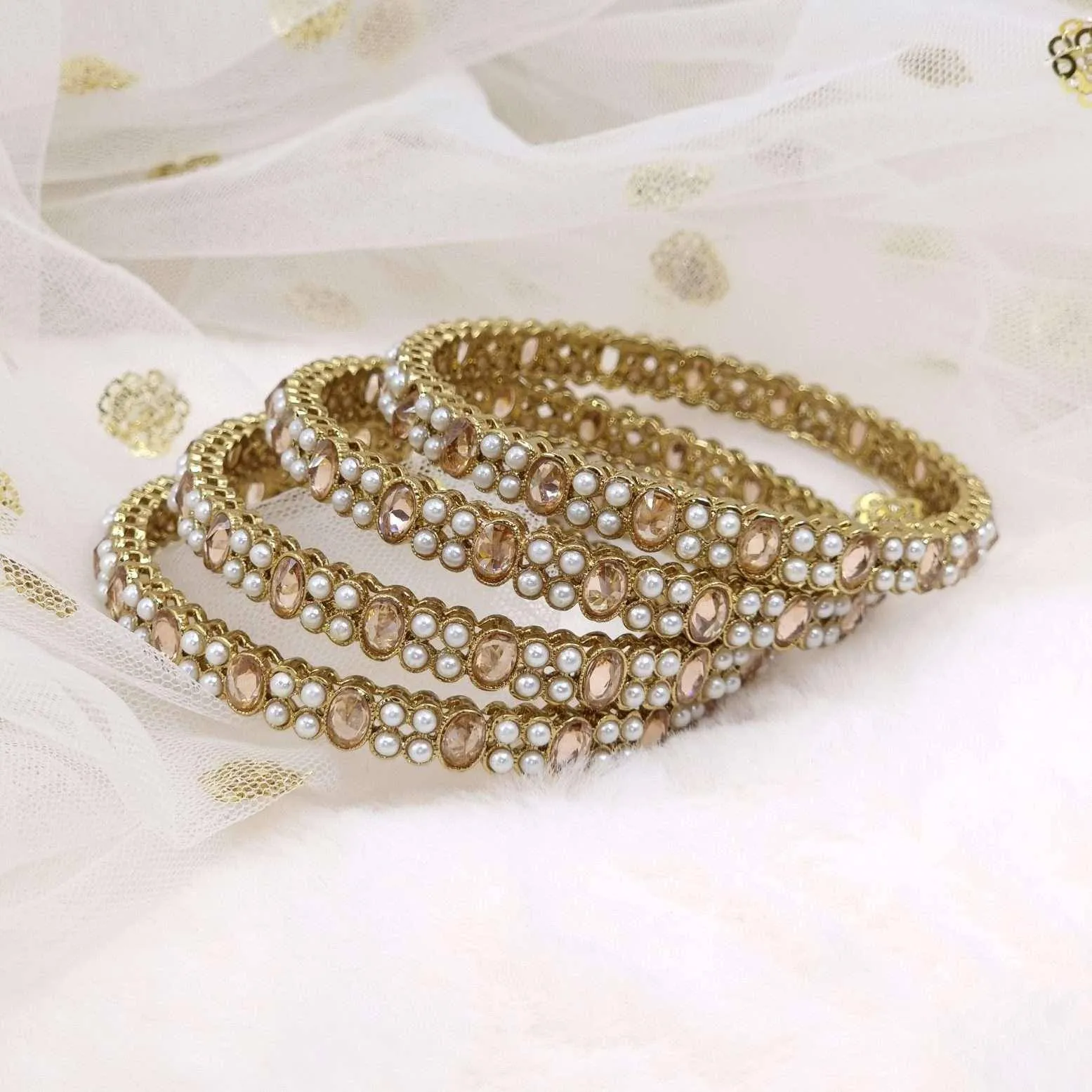 Leah - Set of 4 Polki Pearl Bangles