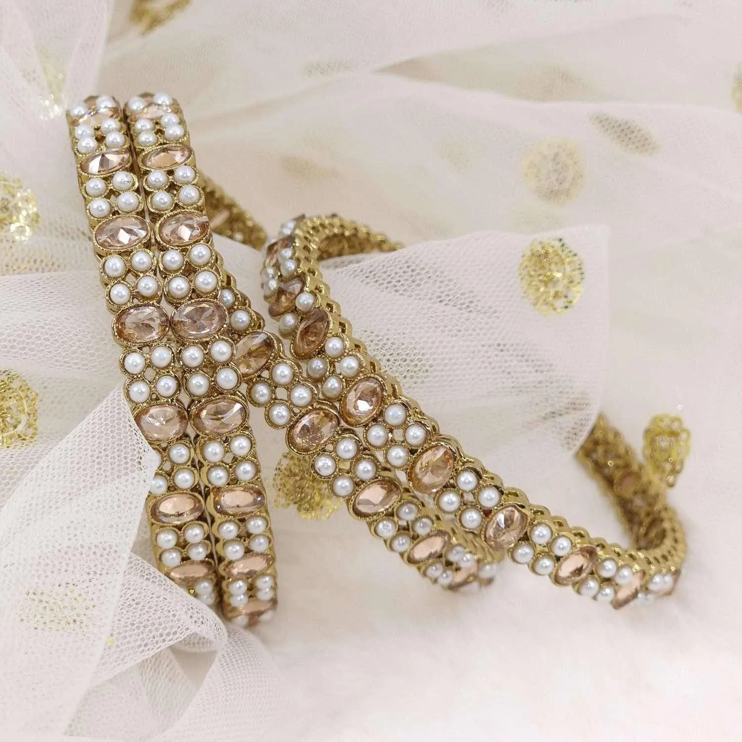 Leah - Set of 4 Polki Pearl Bangles