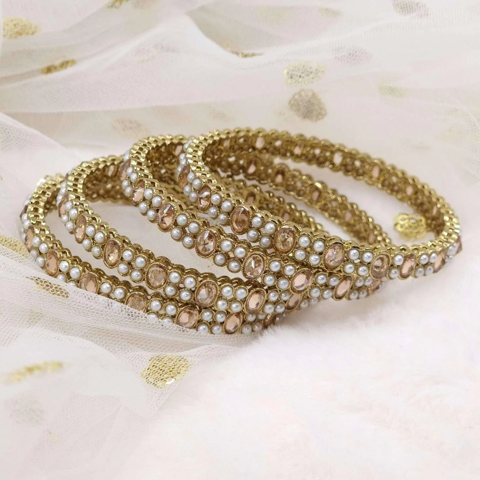 Leah - Set of 4 Polki Pearl Bangles