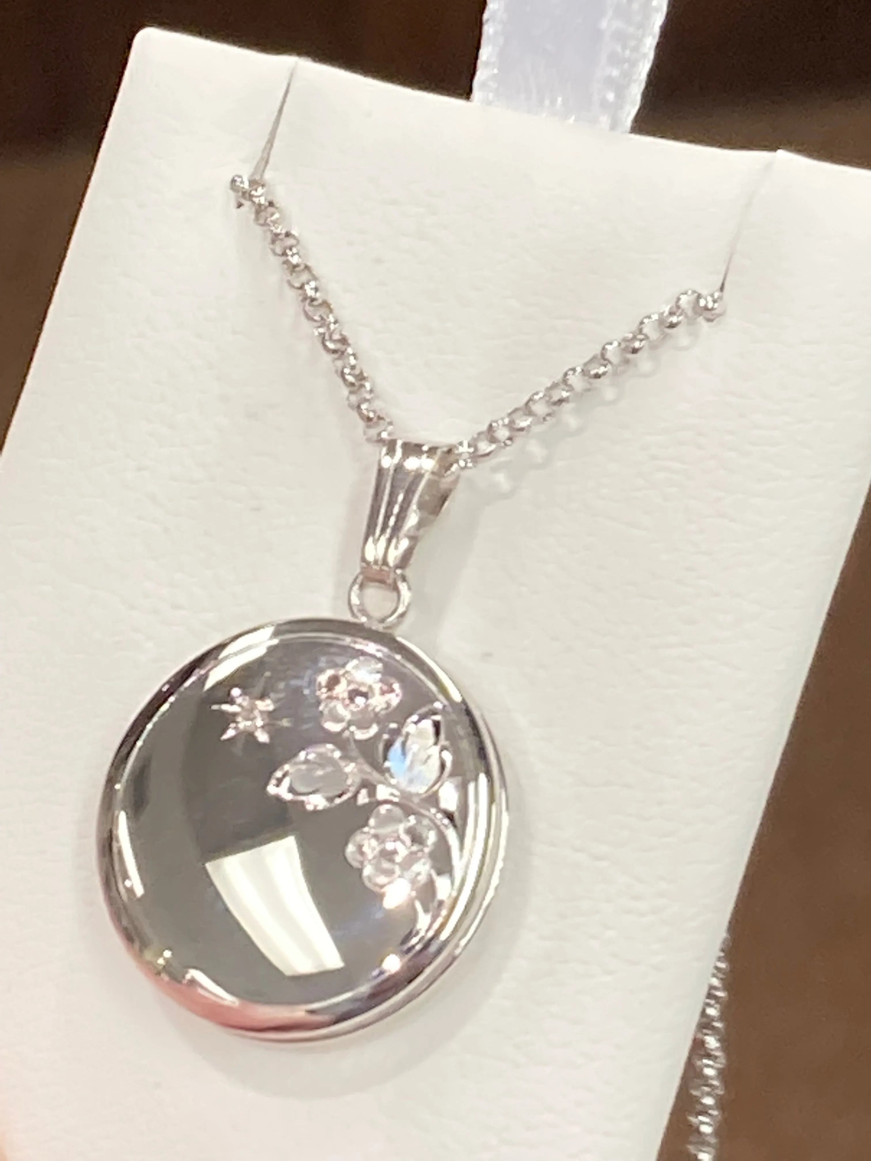 Silver Diamond Locket With Chain