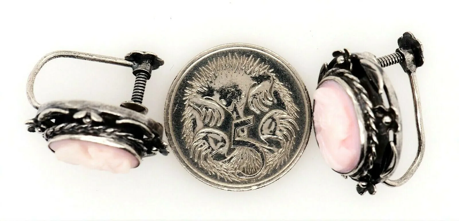 Sterling Silver & Shell Cameo Screw Back Earrings Fine Vintage Jewellery